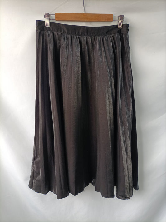 MADISON. Pleated skirt TL