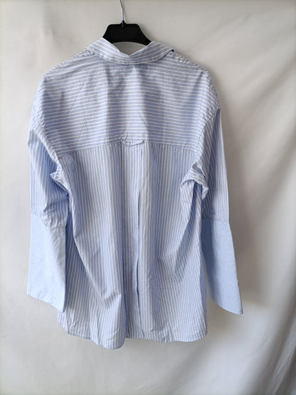 ZARA. Camisa de rayas T.xs