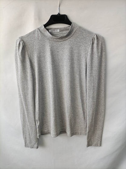 NAELLE. Silver Top Your(s)