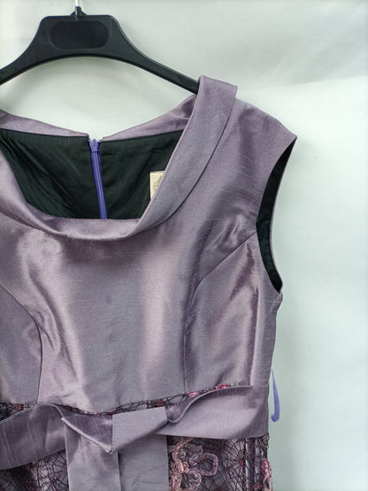 ALBERTO CASTILLO. Dress size 42