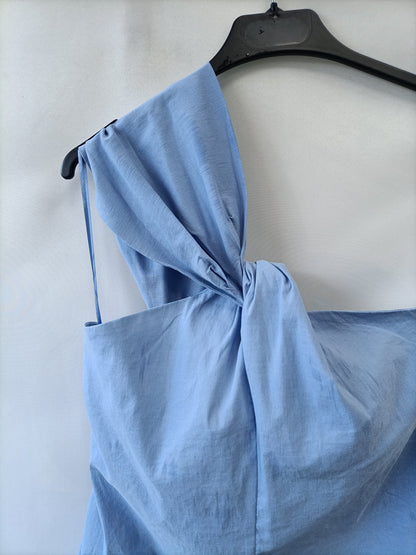 ZARA. Top azul T.m