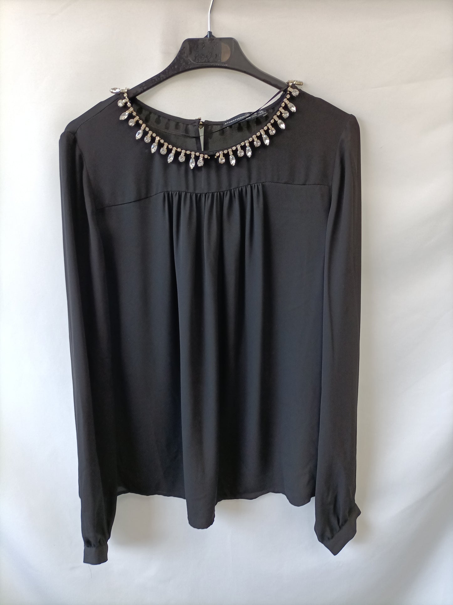 PRIMARK.Blouse with rhinestone collar, size 40 (tare)