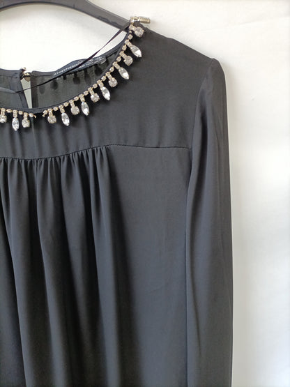 PRIMARK.Blouse with rhinestone collar, size 40 (tare)