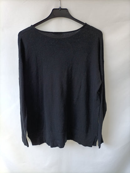 PULL&amp;BEAR. Thin black Ts sweater