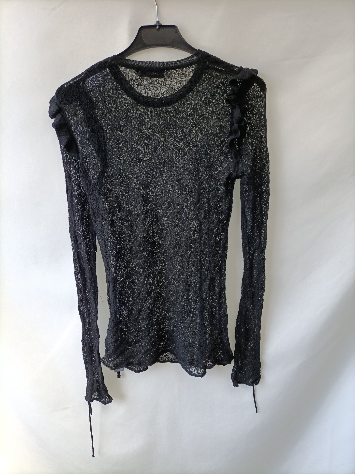 ZARA. Camiseta de encaje negra semitransparente T.m