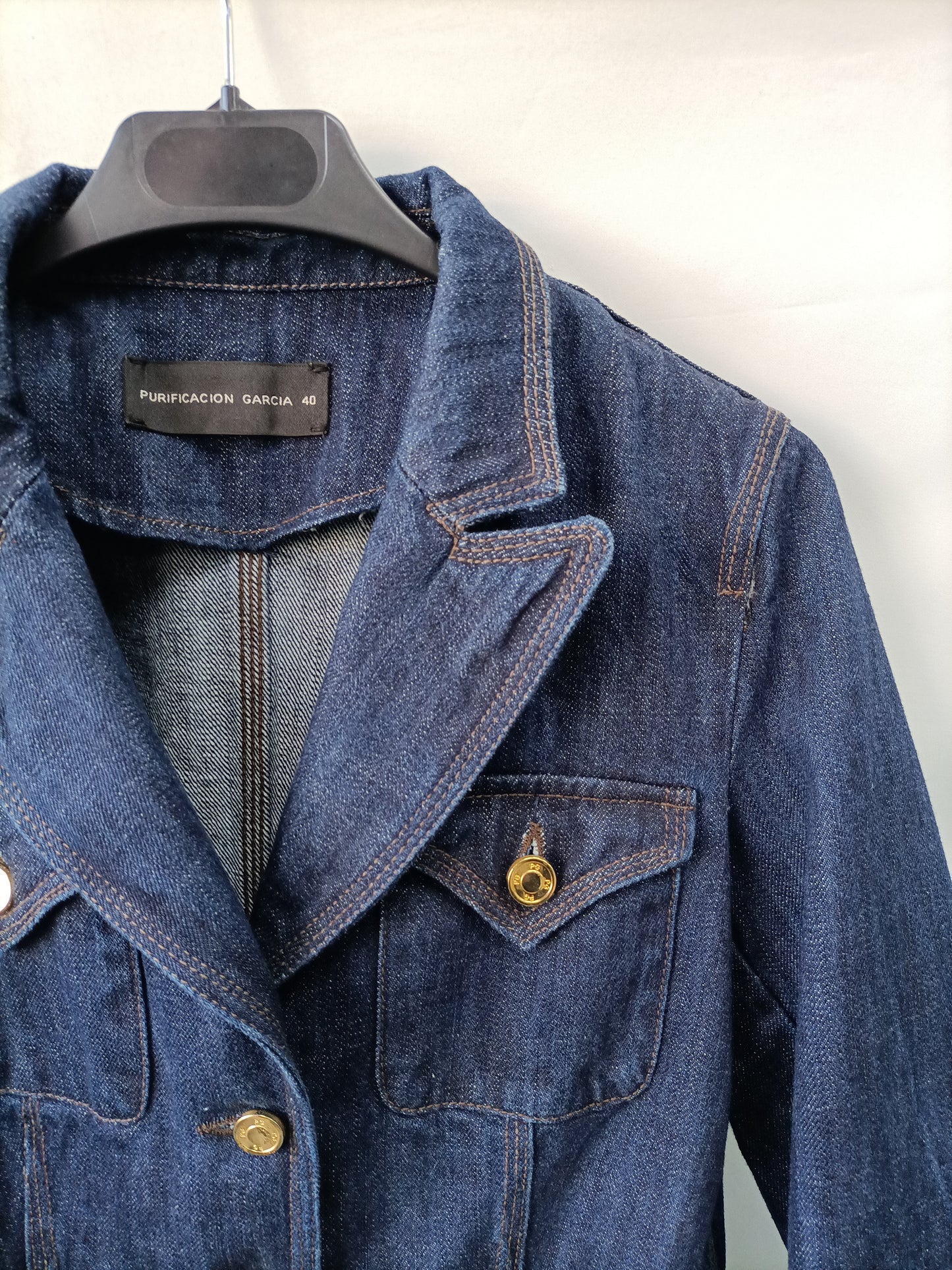 PURIFICACIÓN GARCÍA. Chaqueta vaqueraT.40