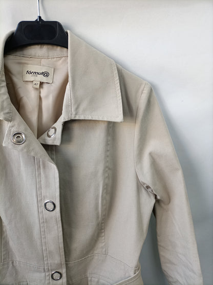 YOUNG FORMULA. Beige denim jacket, size 42