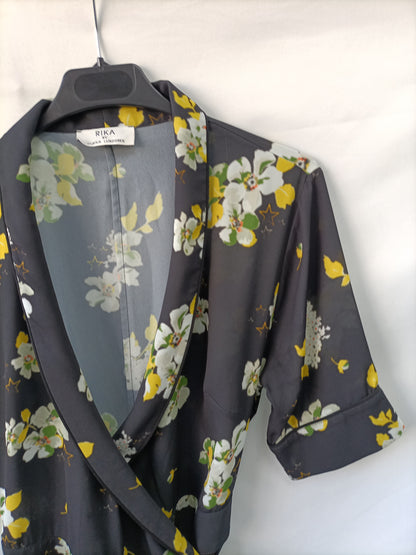 RIKA. Floral wrap dress TU(L)