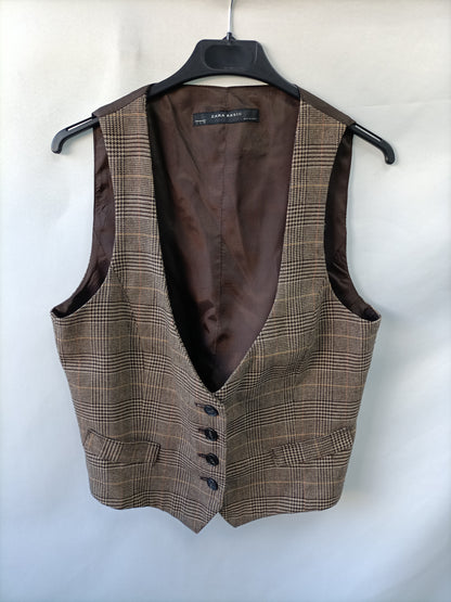ZARA. Chaleco cuadros marrones T.l