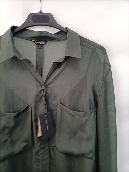 MASSIMO DUTTI. Blusa verde forro T.40
