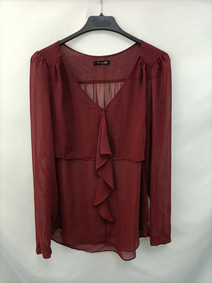 MASSIMO DUTTI. Blusa burdeos volantes T.38