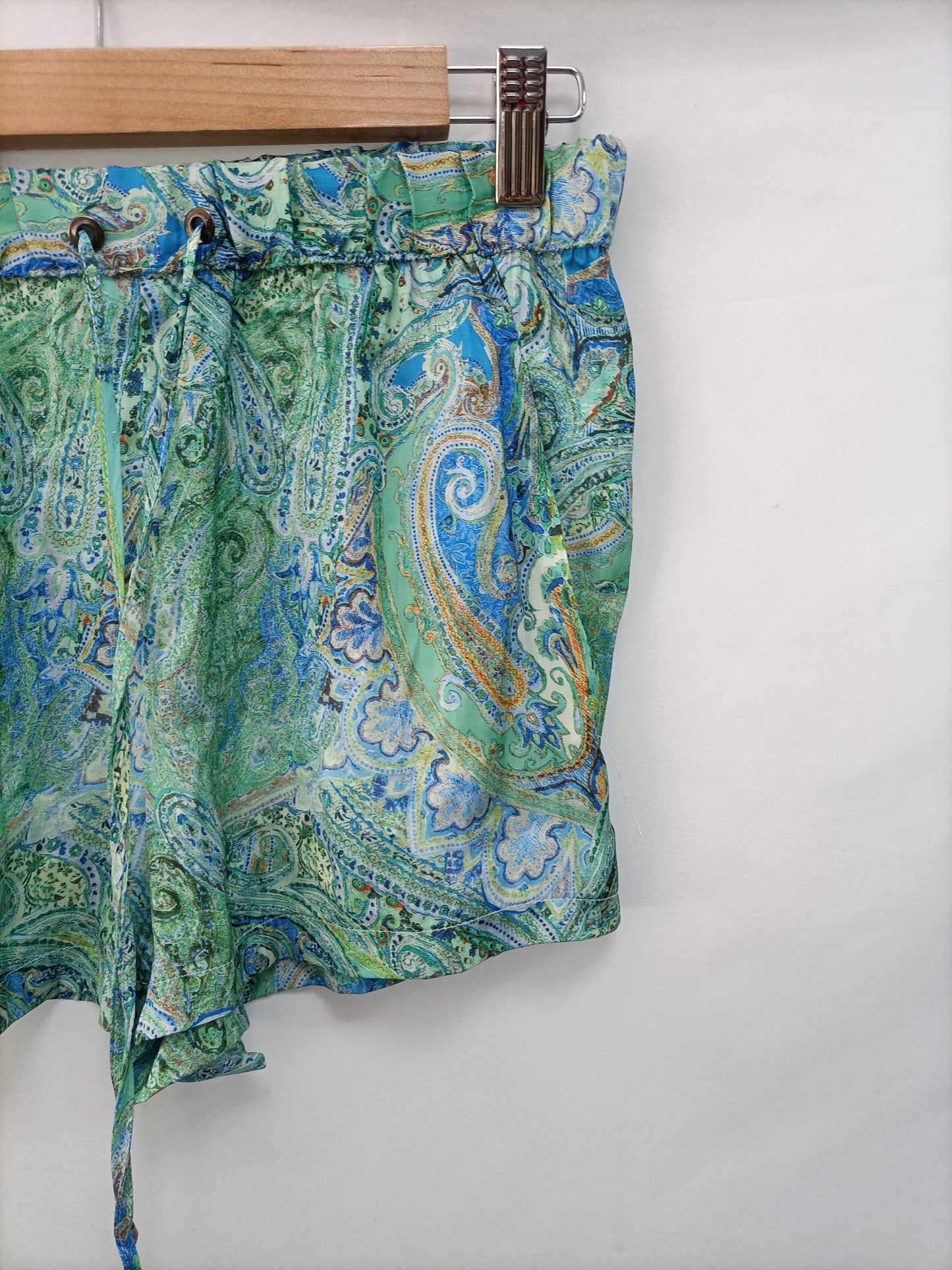 ZARA. Shorts amebas T.m