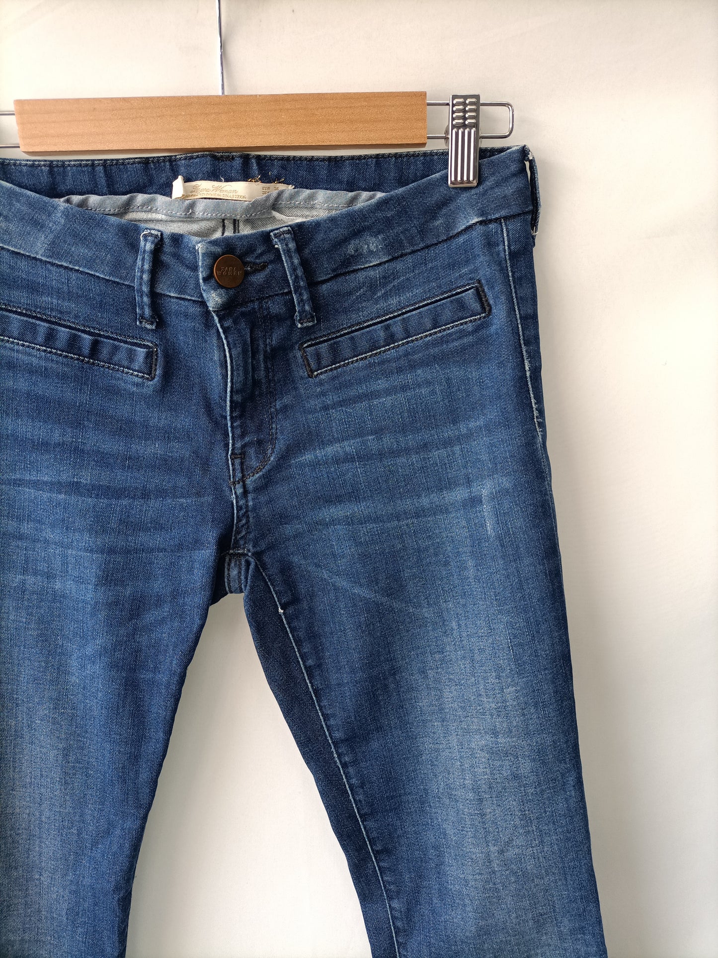 ZARA. Classic Jeans S.36