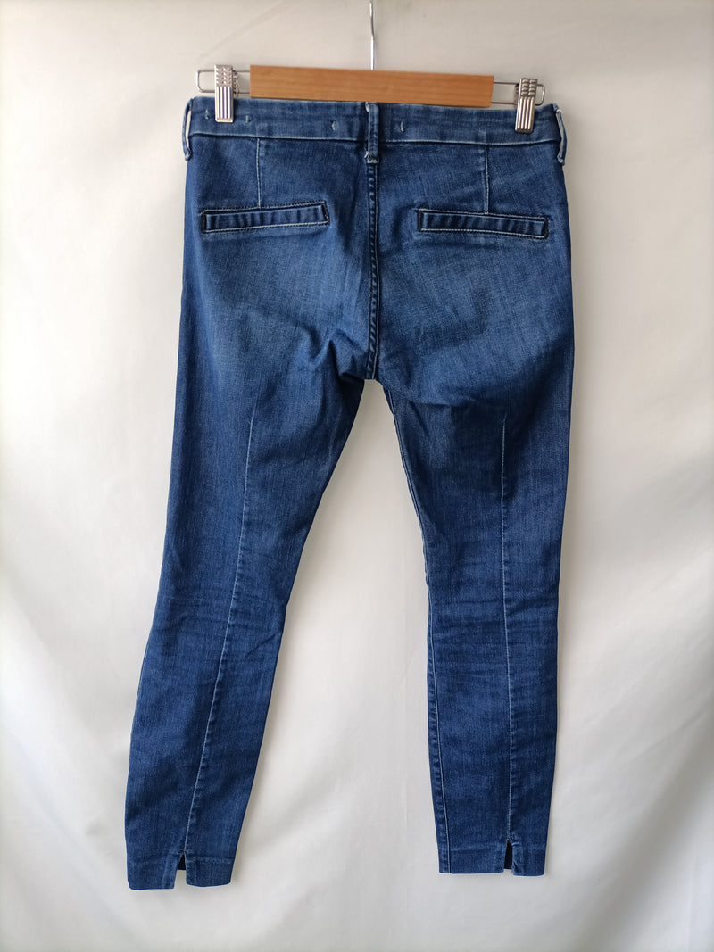 ZARA.Jeans clásicos T.36