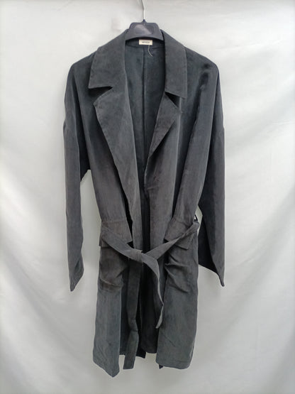 MED WINDS. Chaqueta gris suave T.u(m)