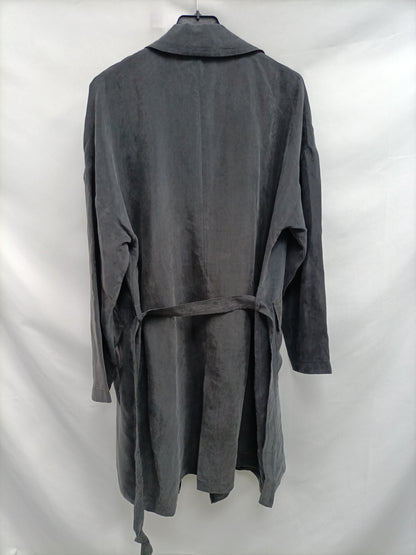 MED WINDS. Chaqueta gris suave T.u(m)