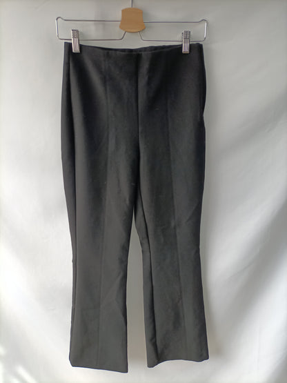 ZARA.Pantalón negro acampanado  T.s