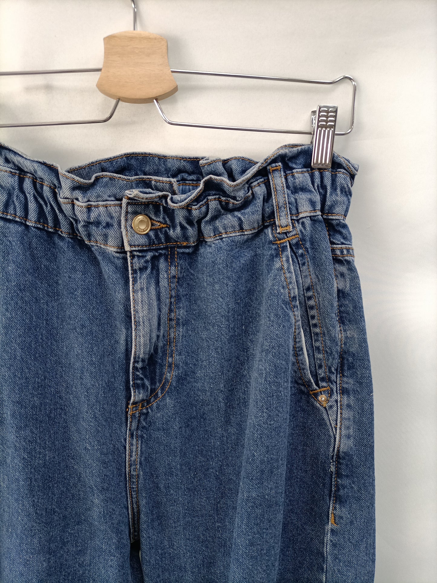 ZARA. Slouchy denim trousers, size 40