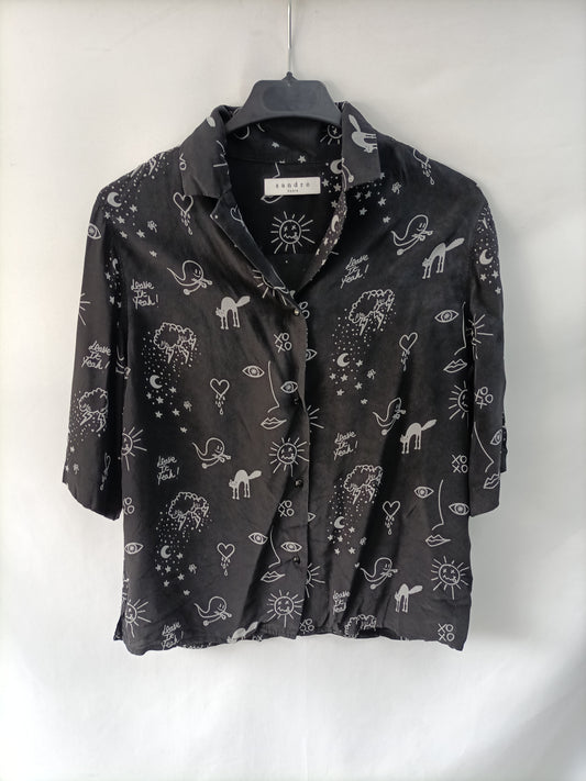 SANDRO. Black blouse with drawings S.1(s)