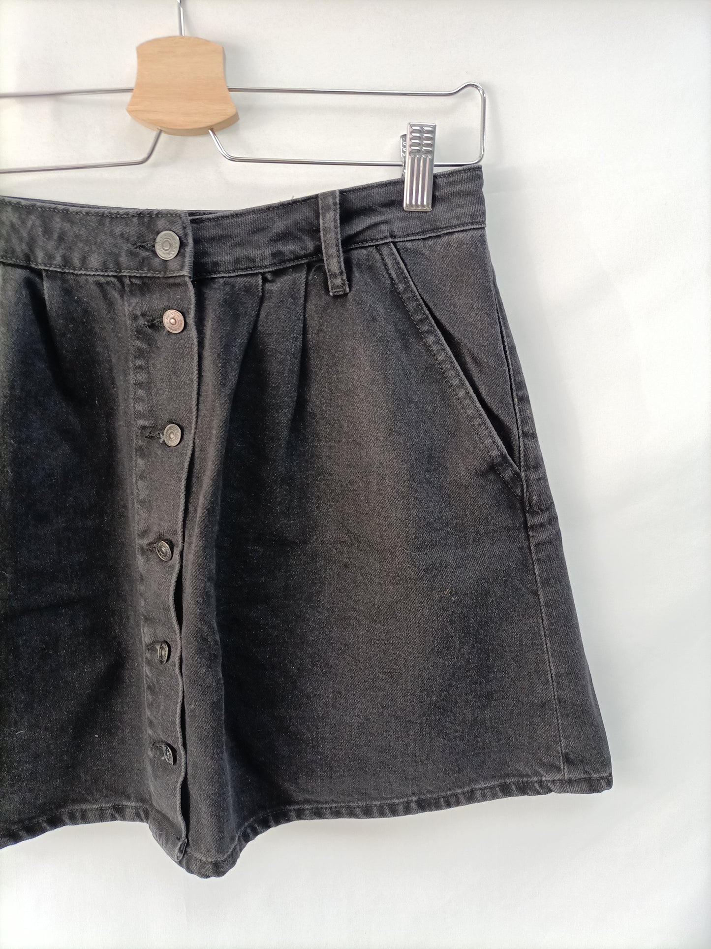 ZARA. Tm Buttoned Denim Skirt