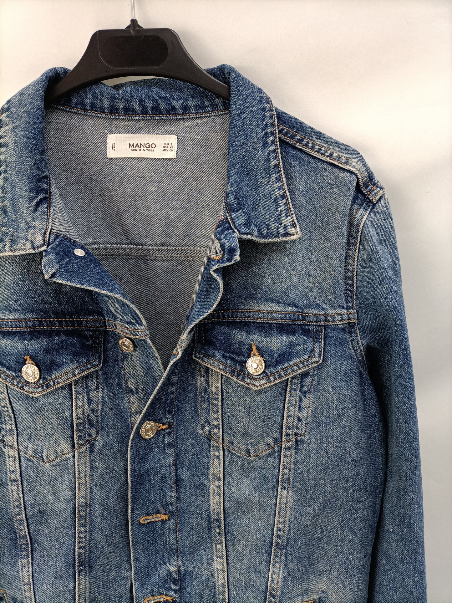 MANGO. Cazadora denim T.s