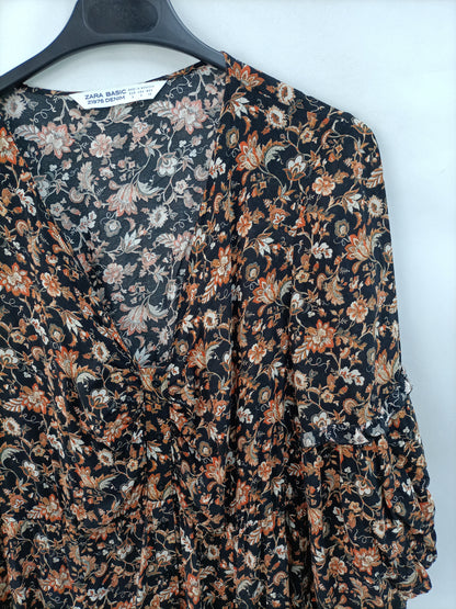 ZARA. Black floral Ts dress