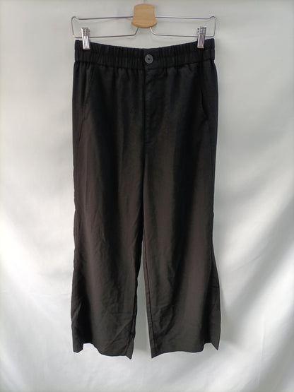 STRADIVARIUS. Pantalón culotte negro T.l
