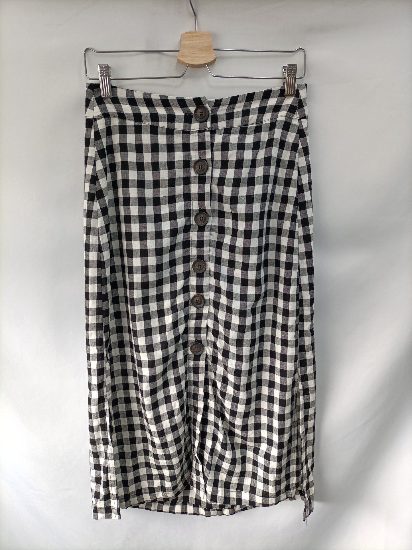 BERSHKA. Checkered midi skirt Tm