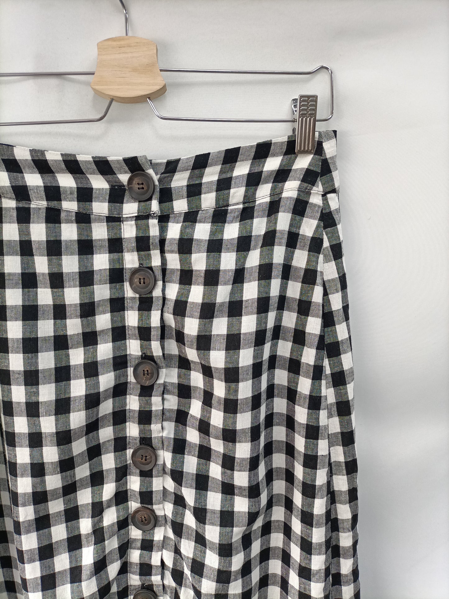 BERSHKA. Checkered midi skirt Tm