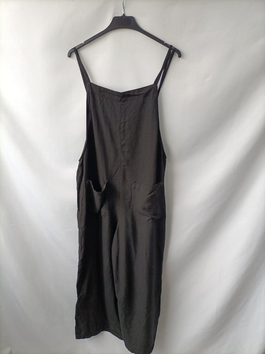ZARA. Black linen jumpsuit Tl