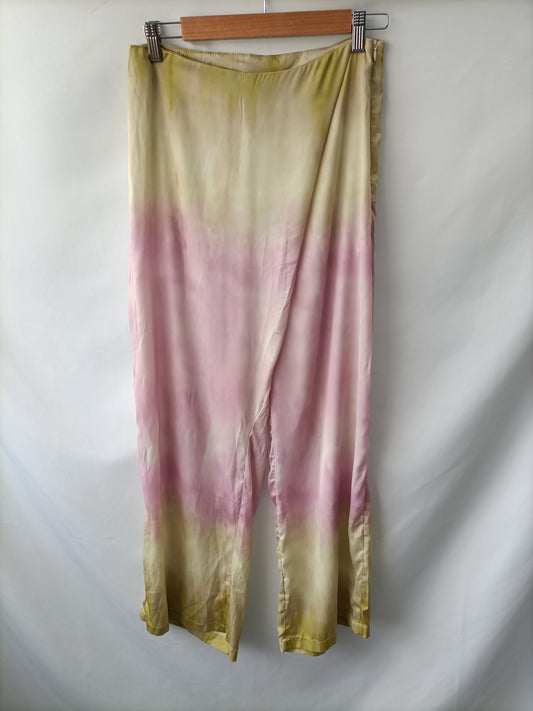 OTRAS. Pantalón fluida tie dye T.38