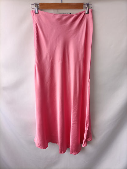ZARA. Pink Ts midi skirt