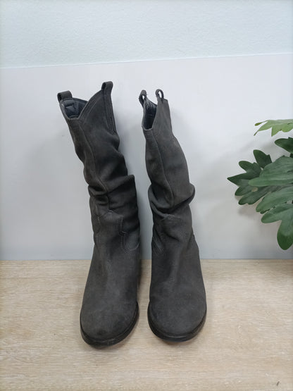 OTHERS. Grey mid-calf boots size 38