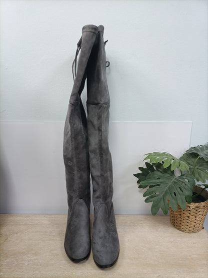 OTRAS.Botas altas antelina grises t.39