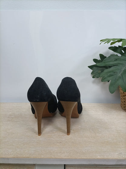 ZARA. Black heels with knots size 38