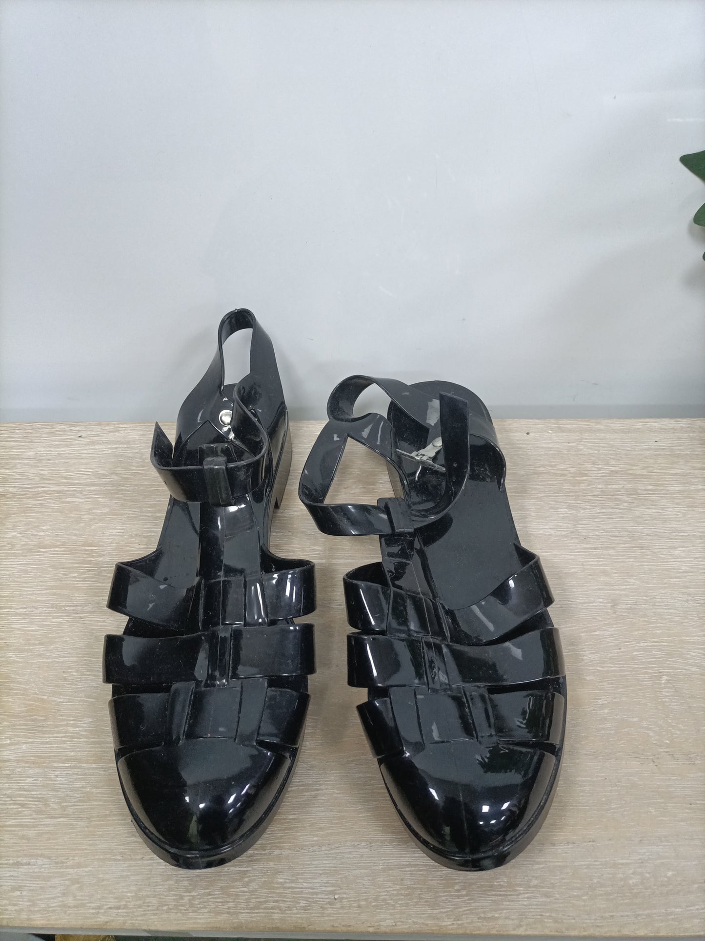 NEW LOOK. Black jelly shoes size 43