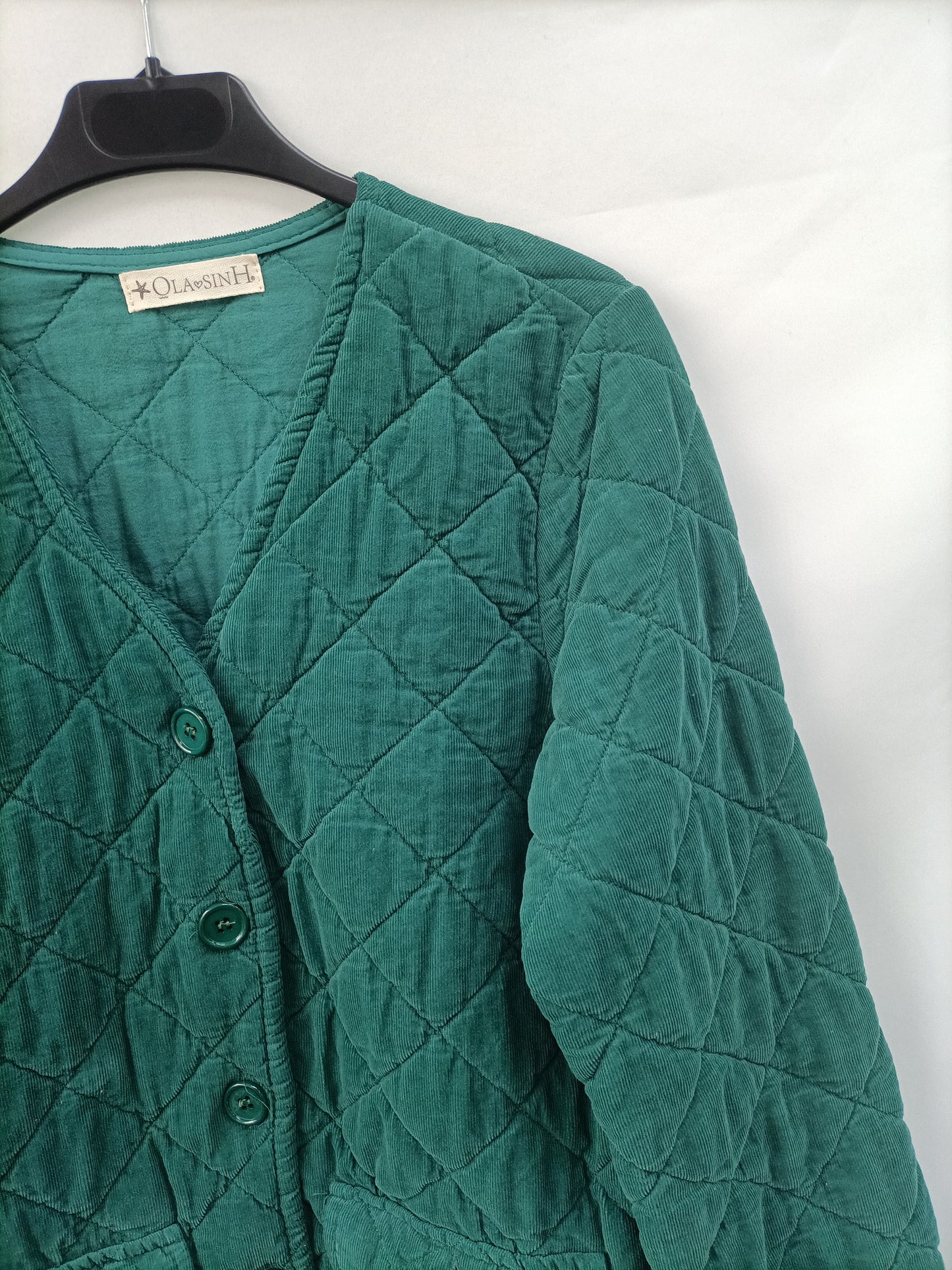 WAVE WITHOUT H. Green Jacket Your(s)