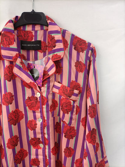 ROCIO PERALTA. Vestido camisero flores y rayas T.m