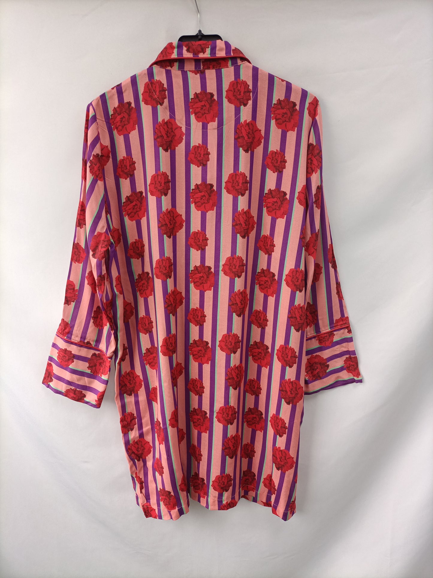 ROCIO PERALTA. Vestido camisero flores y rayas T.m