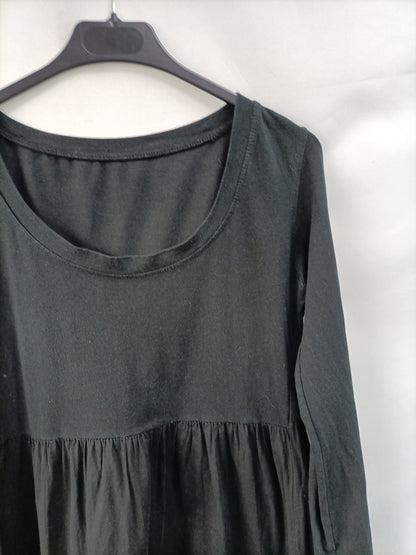 OTHER. Black long-sleeved ruffled dress Tm