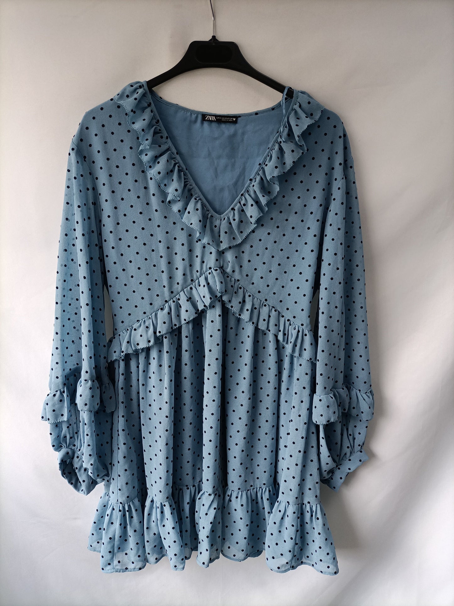 ZARA.Vestidos lunares volantes T.xs