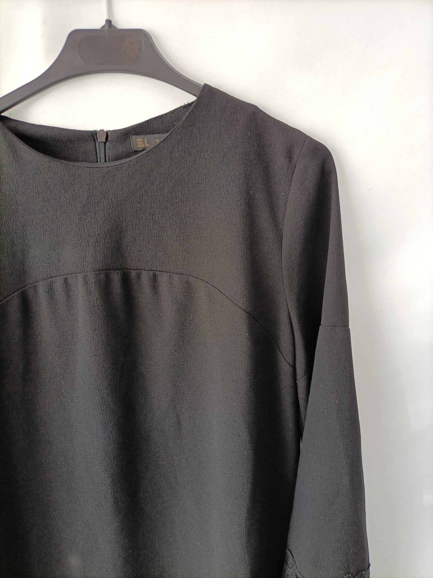 ZARA.Black lace formal dress with T-sleeves