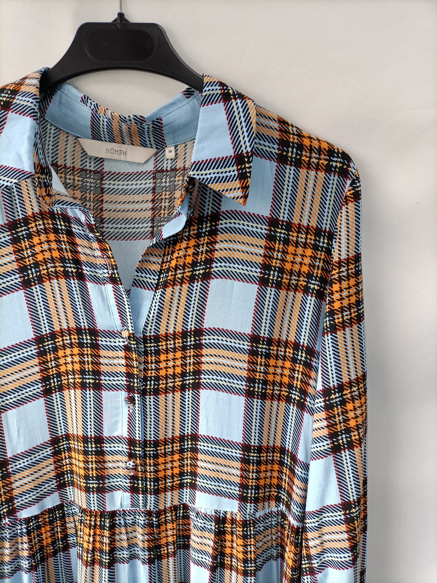 MÜNPH vestido largo cuadros azul claro