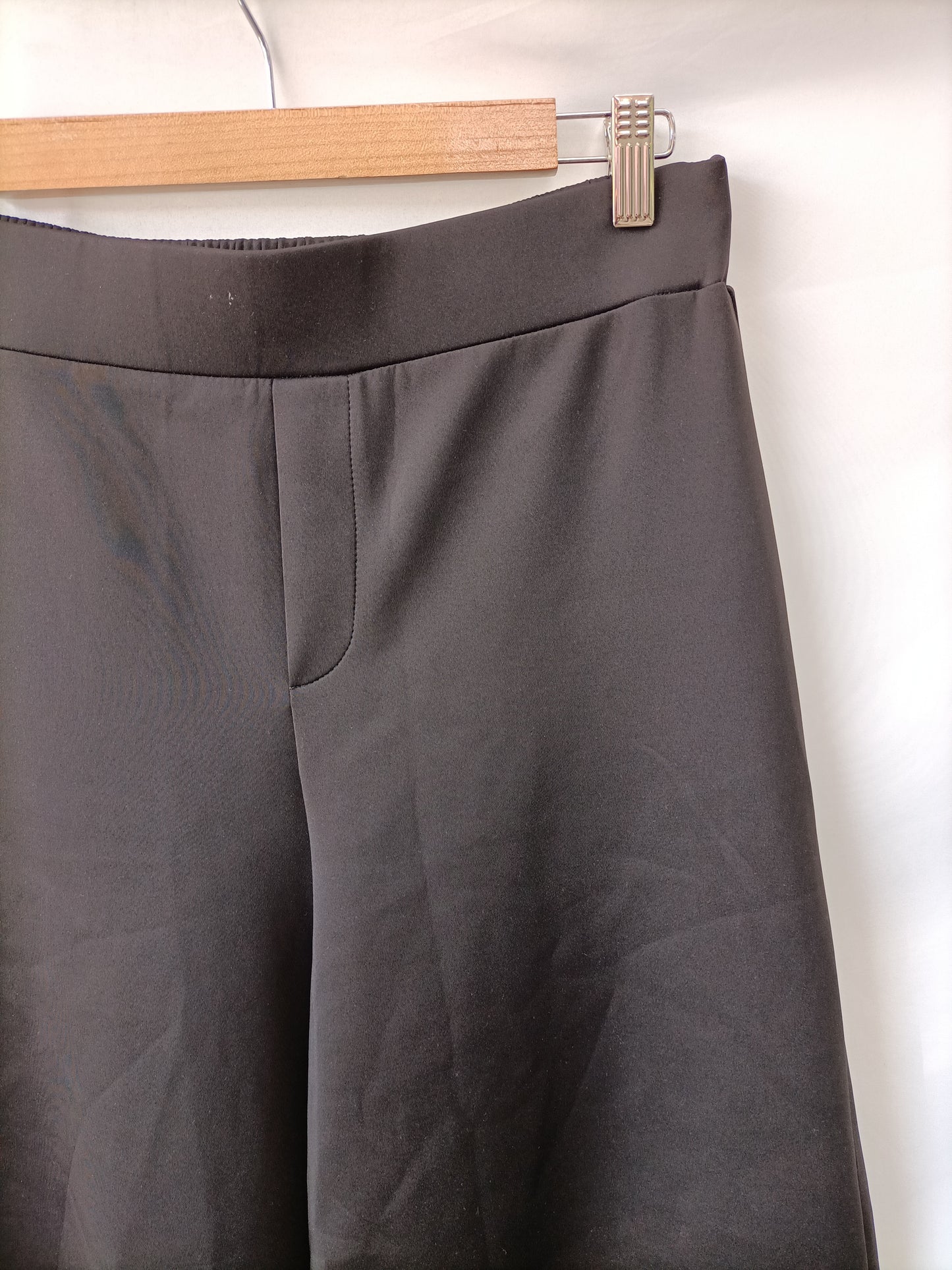 ZARA. pantalon negro ancho de vestir T. L