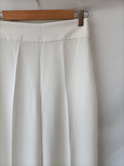 ZARA. Pantalón culotte blanco T.xs