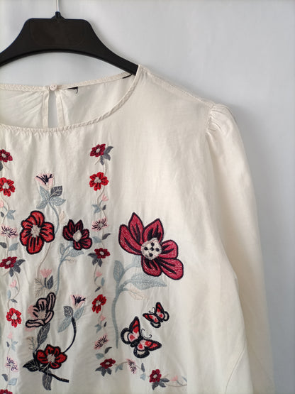 OTHERS. Beige embroidered blouse Your(s)