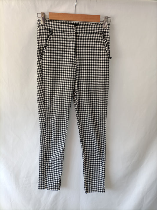 ZARA. Pantalón cuadros vichi T.xs