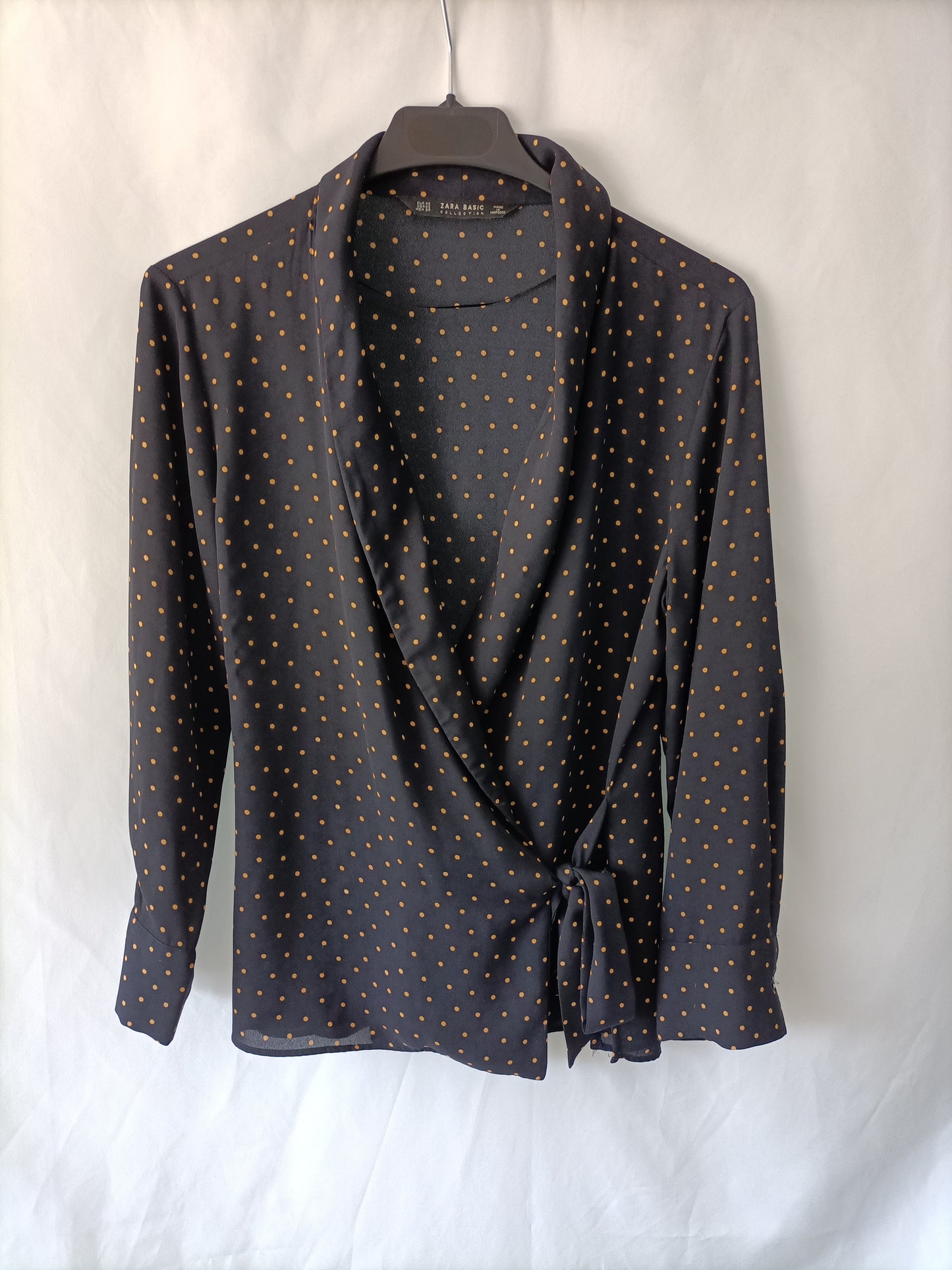 ZARA. Blue polka dot blouse T.xs