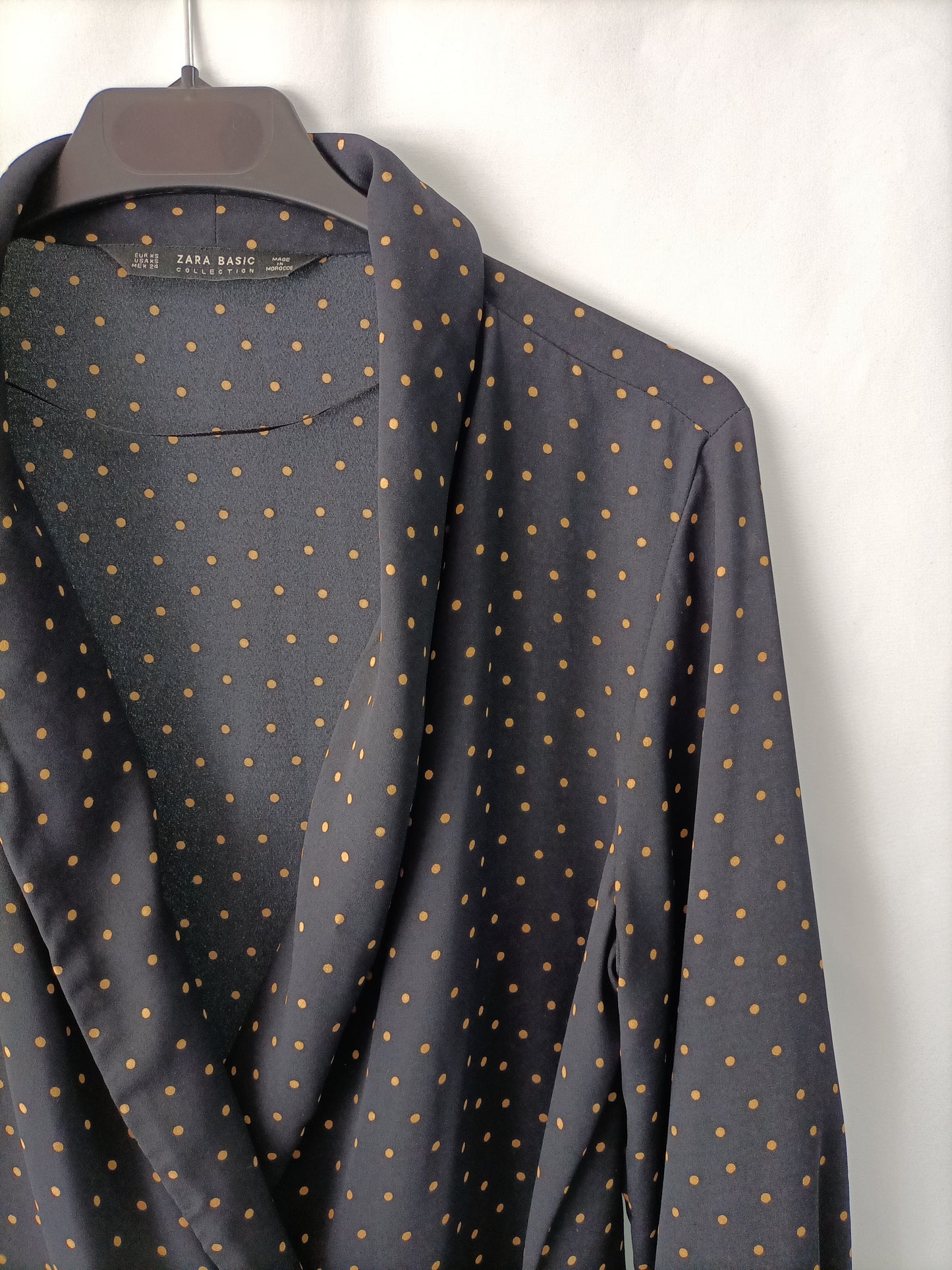 ZARA. Blue polka dot blouse T.xs