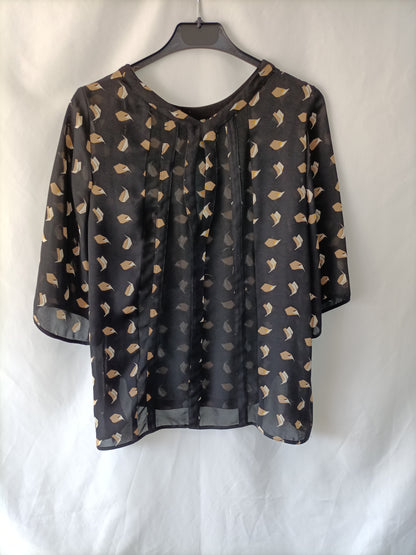 ZARA. Ts printed black blouse